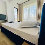 Ξενοδοχείο με διαμερίσματα Gh Summerland 3*